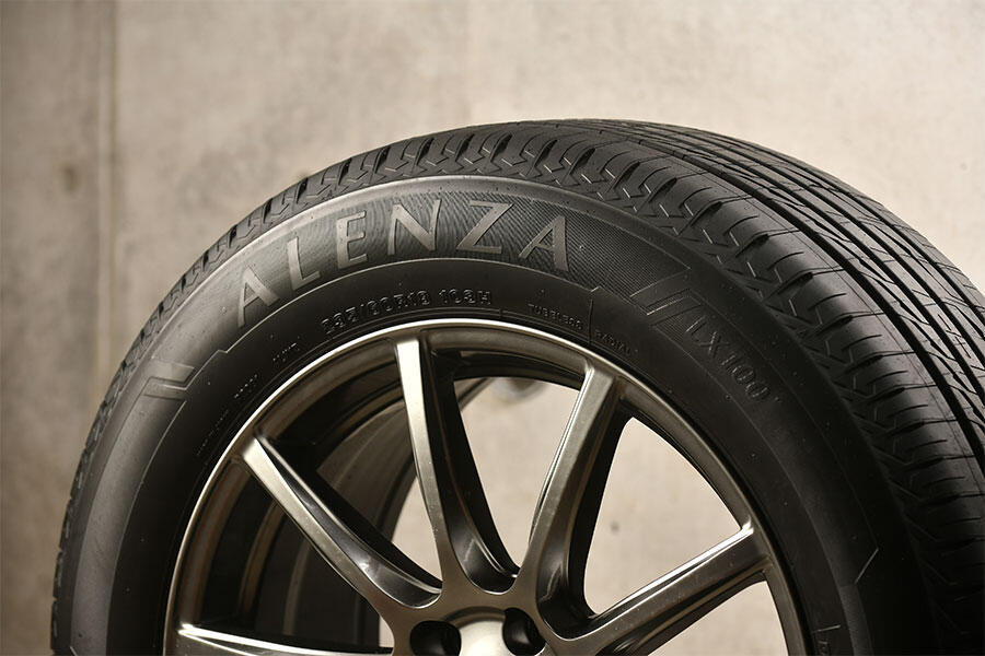ブリヂストンのプレミアムSUV専用タイヤ「ALENZA」をご紹介